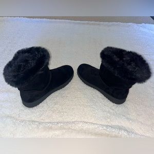 New condition fuzzy ankle SO boots